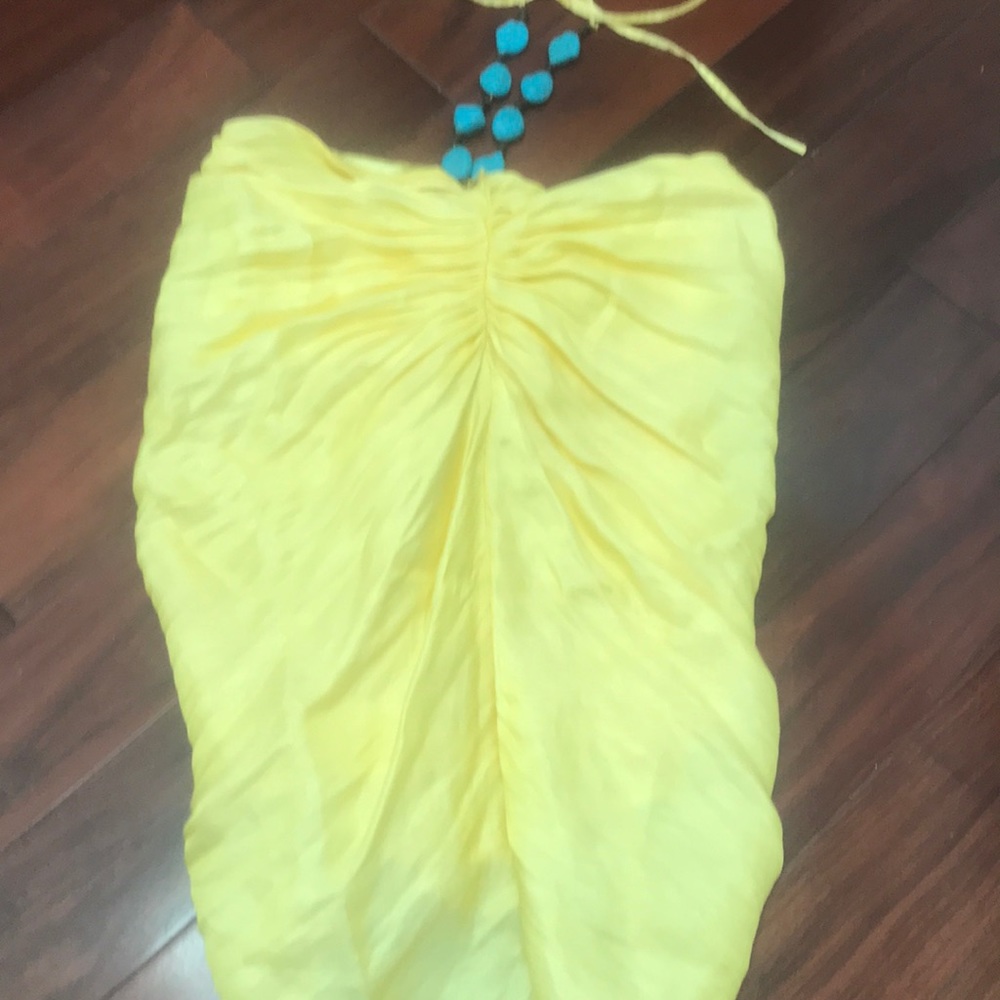 Bebe yellow strapless dress turquoise necklace